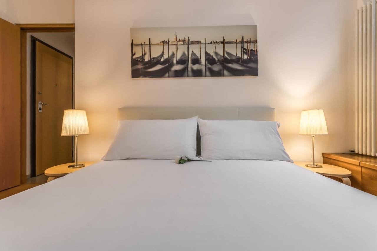 The Silk House Aparthotel Венеция Екстериор снимка