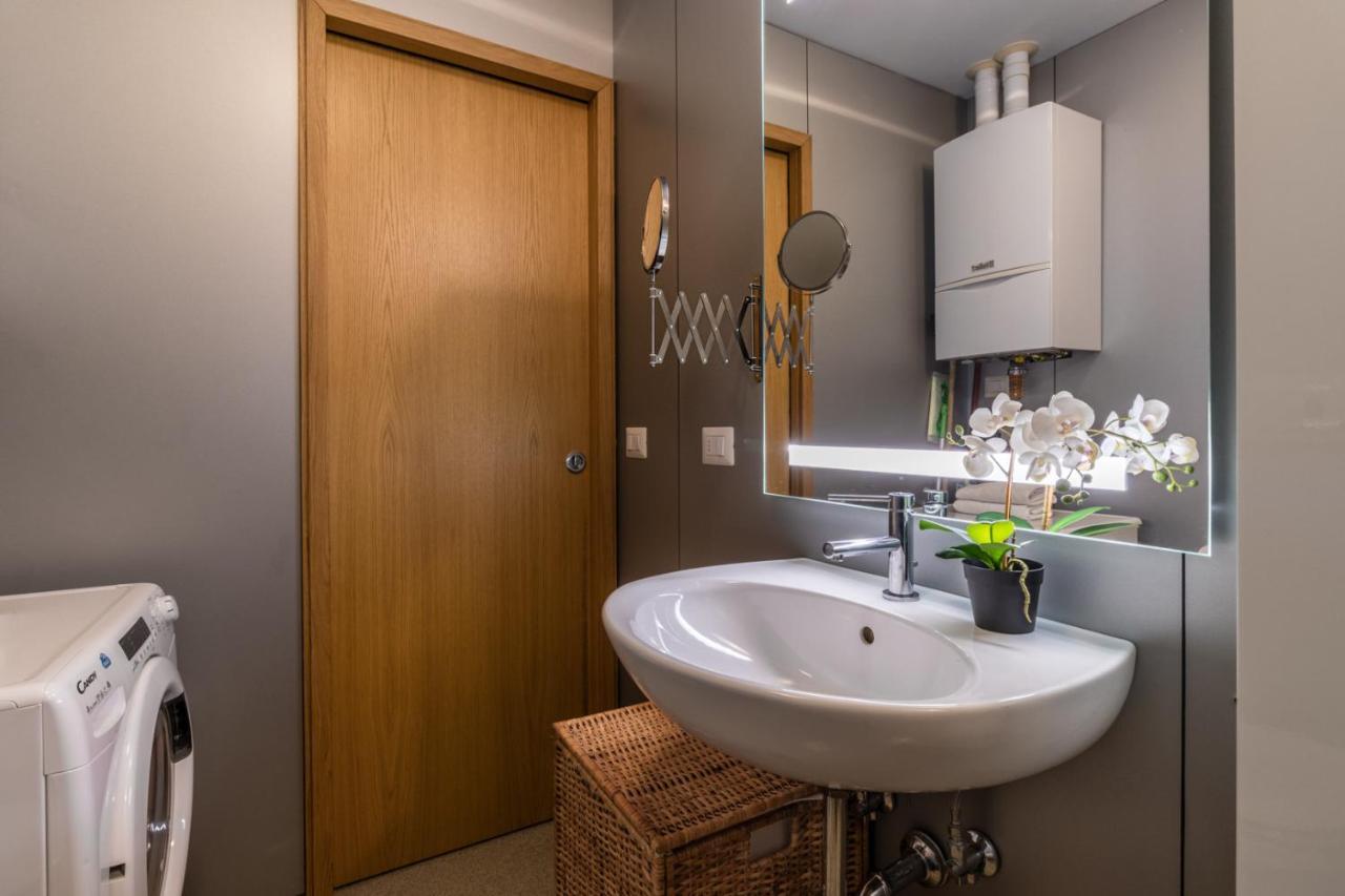 The Silk House Aparthotel Венеция Екстериор снимка
