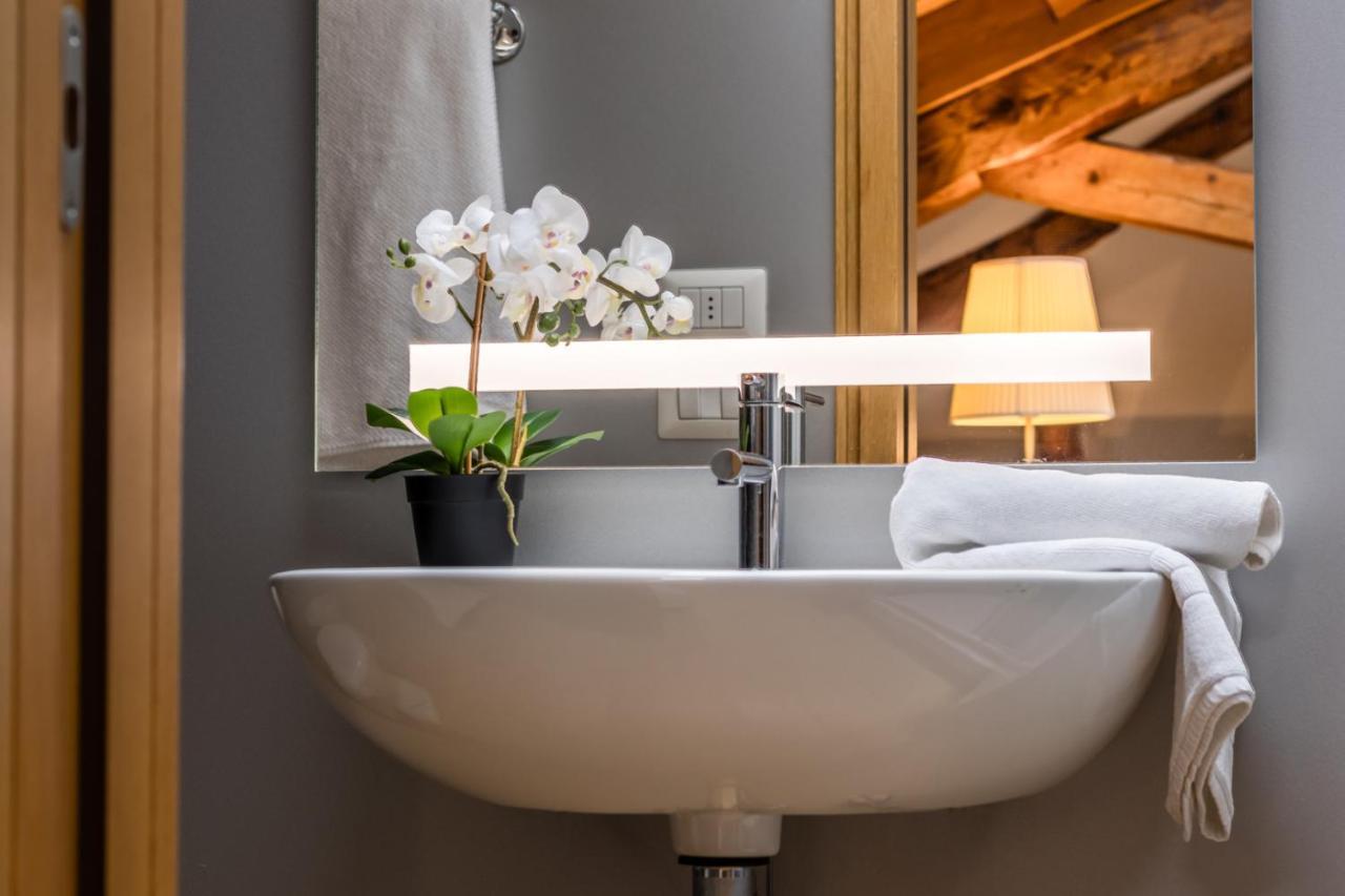 The Silk House Aparthotel Венеция Екстериор снимка
